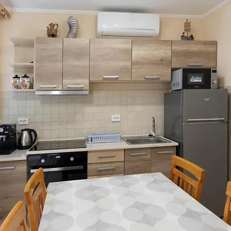 Marta Apartment *